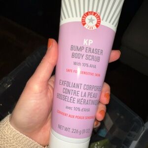 First Aid Beauty KP Bump Eraser Body Scrub - Lavender and White